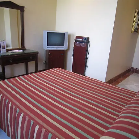 Baco Hotel 2*